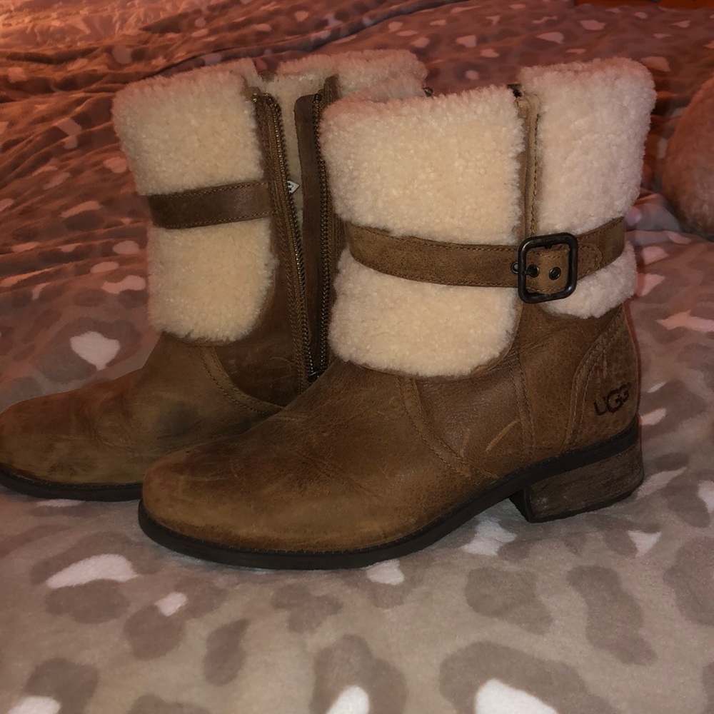 Ugg zip up boots